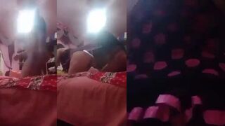 اللبوة مش بتسيبه بعد ما ينيكها غير لما تبعبصله خرم طيزه - مصرية هايجة